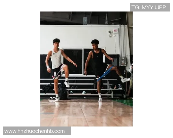 🛬广州男篮抵美首日合练 全力备战新赛季赛事 🛬广州男篮抵美首日合练 全力备战新赛季赛事