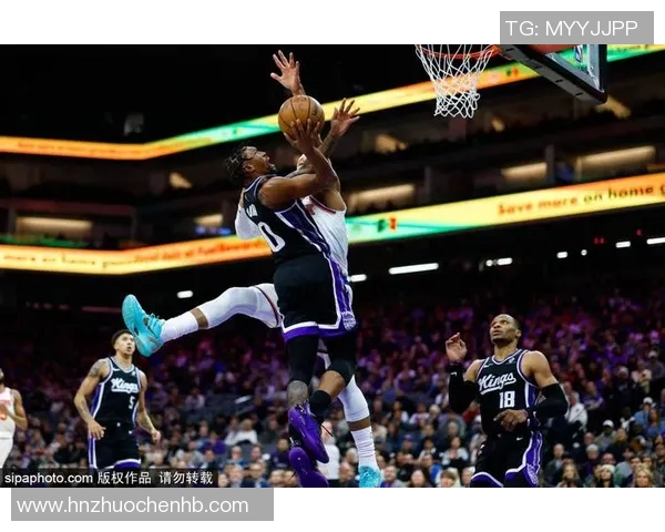 首秀！小贾伦-杰克逊三分命中得到22分，爵士92-77领先魔术